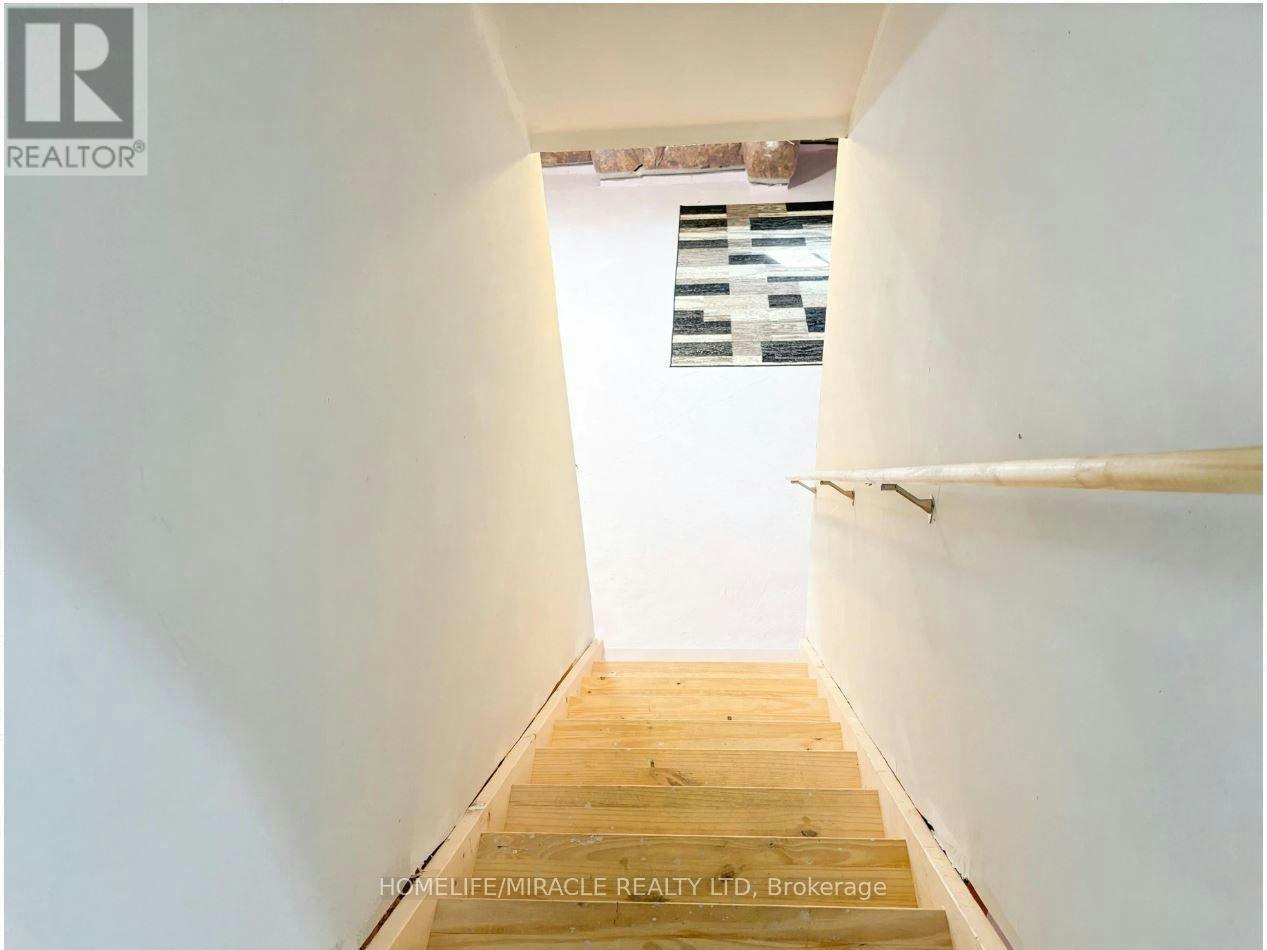 16 Sam Battaglia Crescent, Georgina, ON, L0E 1R0 - 32
