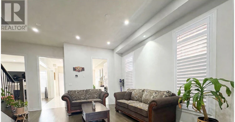 16 Sam Battaglia Crescent, Georgina, ON, L0E 1R0 - 4