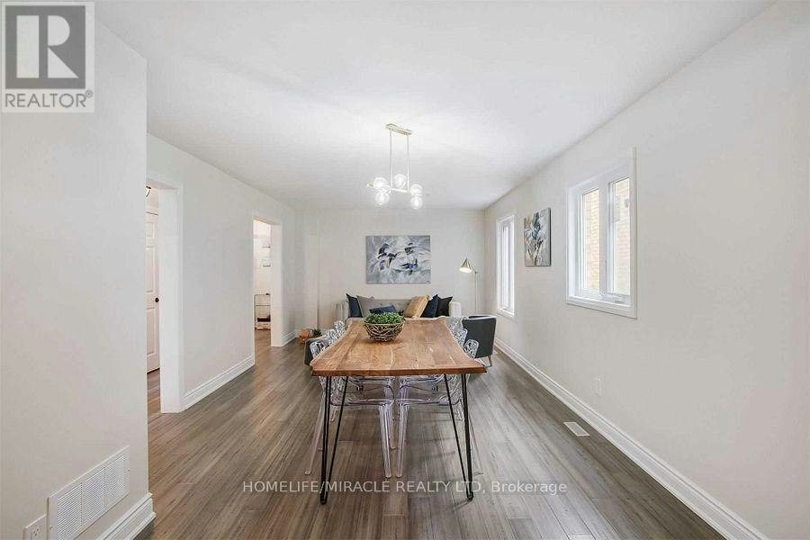 2889 Gulfstream Way, Mississauga, ON, L5N 6K3 - 7