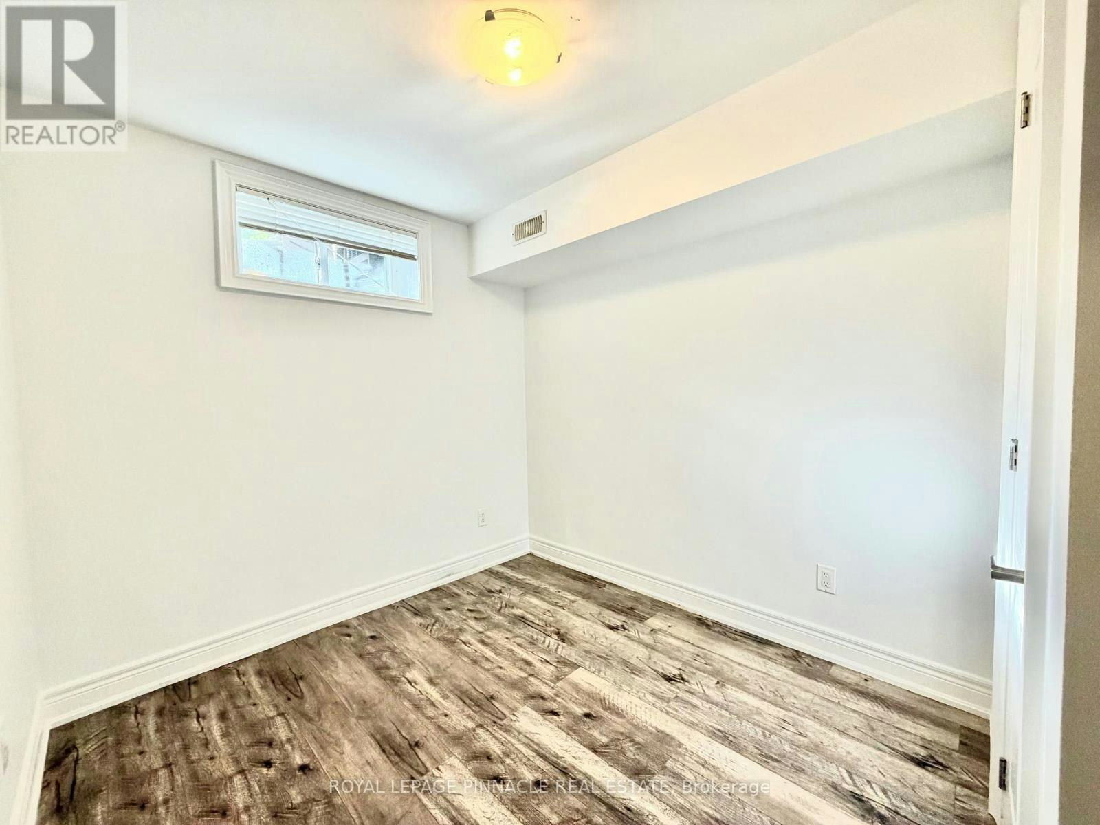 LOWER-136 Campbell Avenue, Toronto, ON, M6P 3V2 - 7
