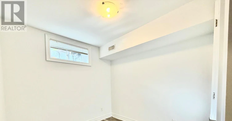 LOWER-136 Campbell Avenue, Toronto, ON, M6P 3V2 - 7
