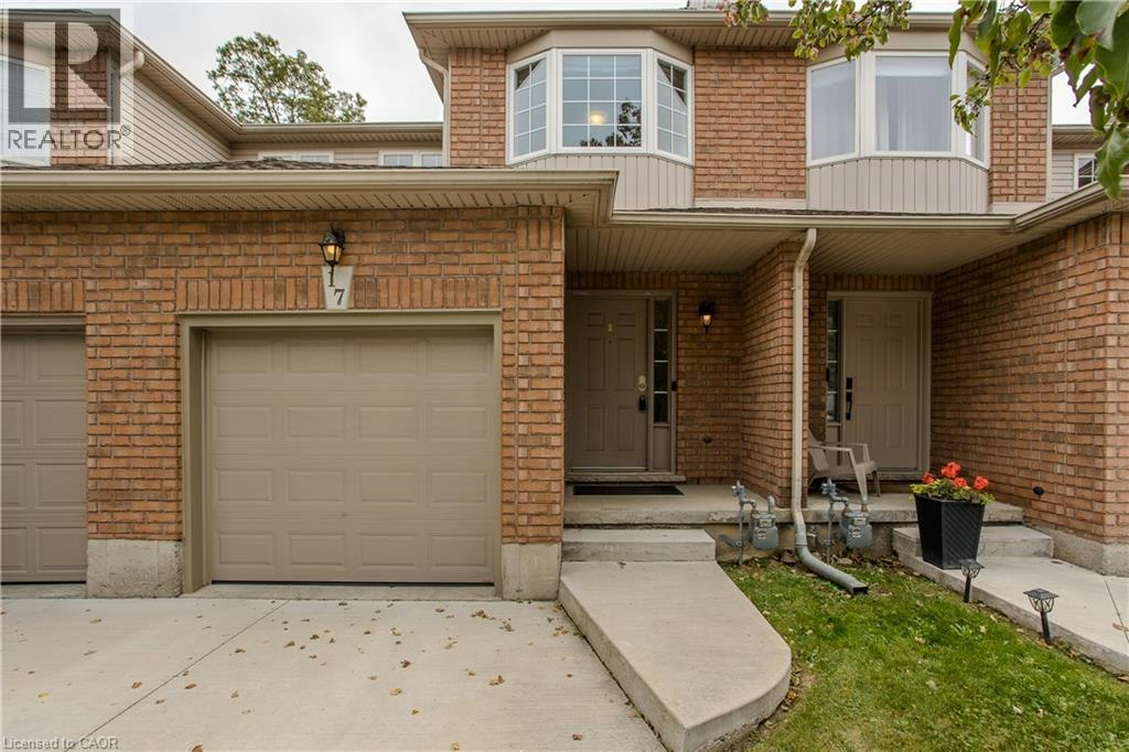 17-348 Highland Road, Hamilton, ON, L8J 3W5