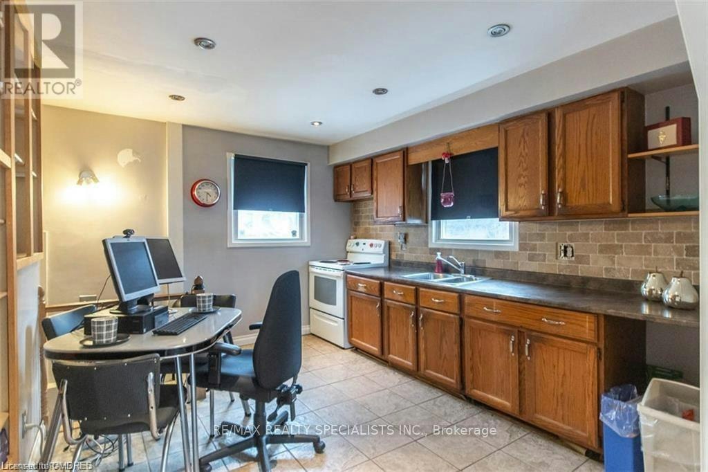 9697 Dickenson Road, Hamilton, ON, L0R 1W0 - 11