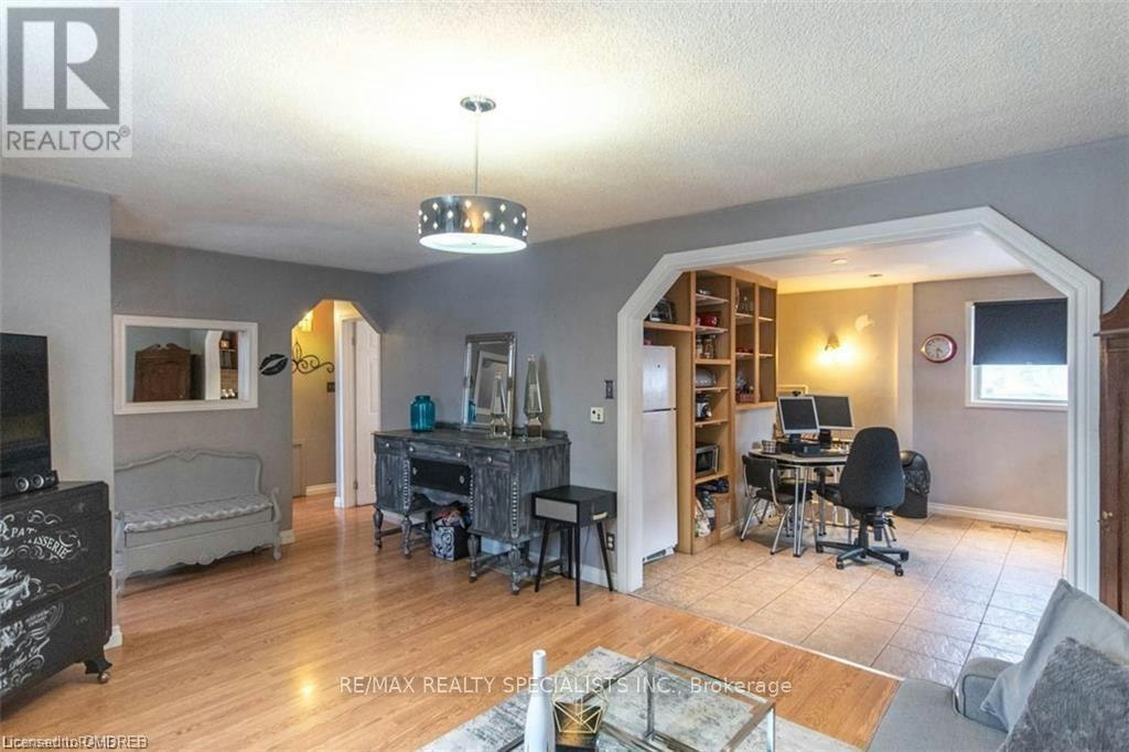 9697 Dickenson Road, Hamilton, ON, L0R 1W0 - 12