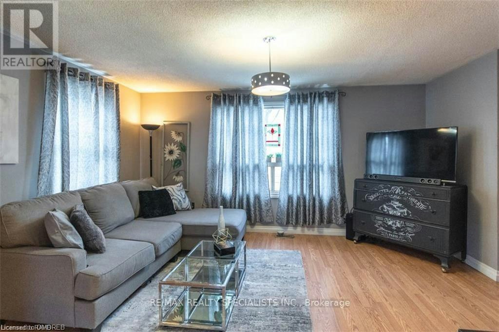 9697 Dickenson Road, Hamilton, ON, L0R 1W0 - 9
