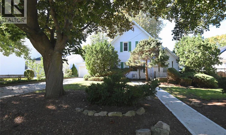 57 Erie Street South