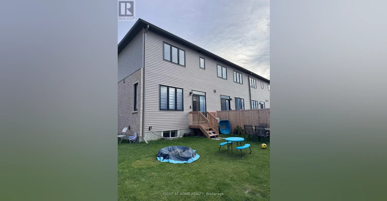 700 Fairline Row, Ottawa, ON, K2V 0V7 - 38