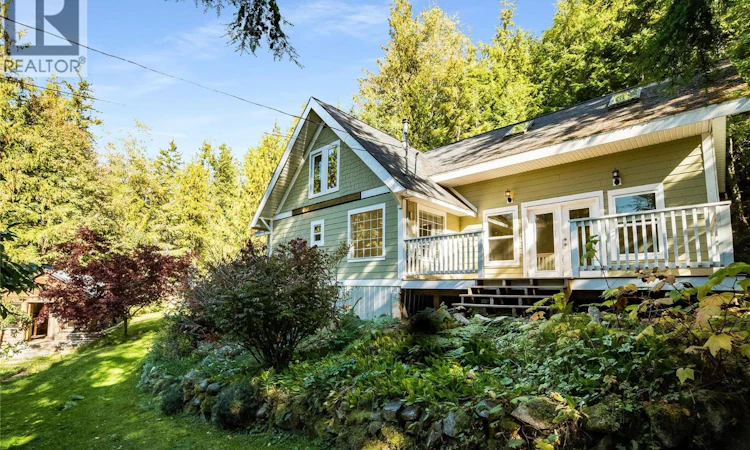 215 Rainbow Ridge Road