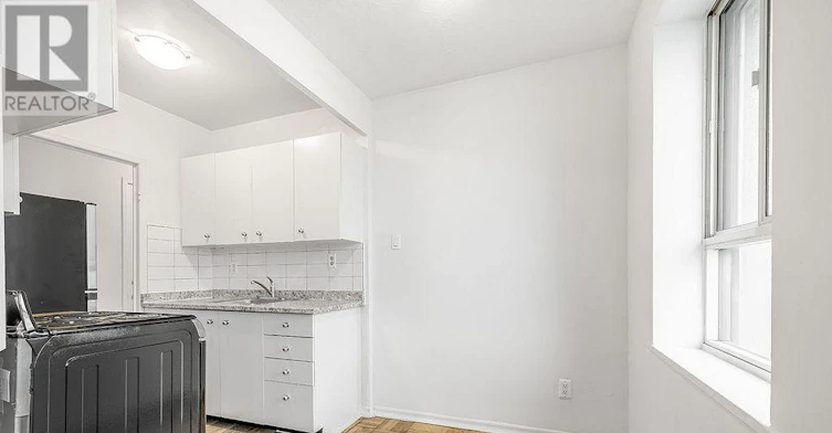 10-156 Kingston Road, Toronto, ON, M4L 1S7 - 15