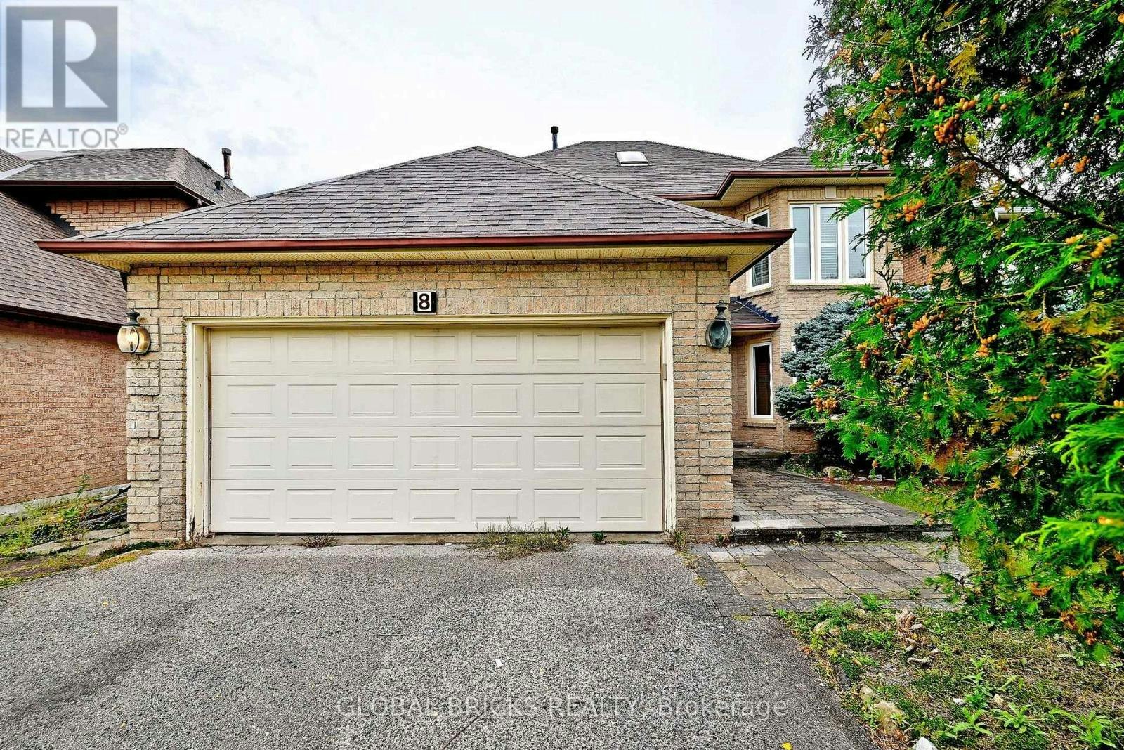 8 Elmsley Drive, Richmond Hill, ON, L4C 8N1