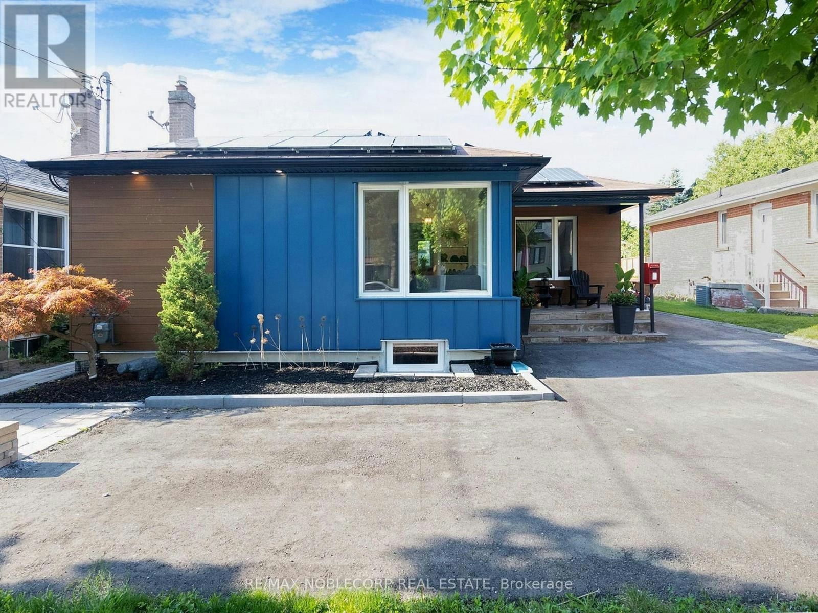 100 Rockport Crescent, Richmond Hill, ON, L4C 2L8
