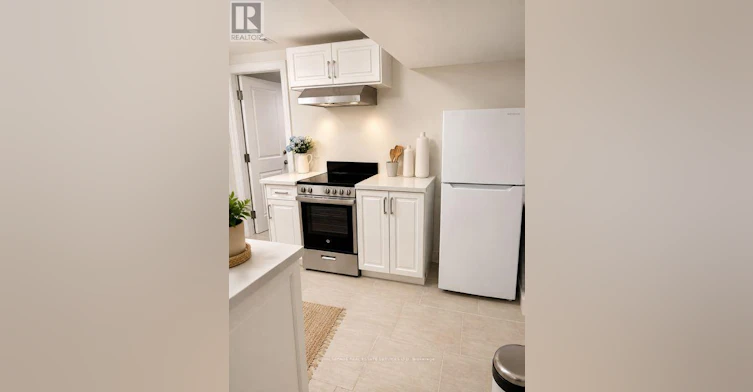LOWER-17 Longfield Road, Toronto, ON, M9B 3E8 - 2