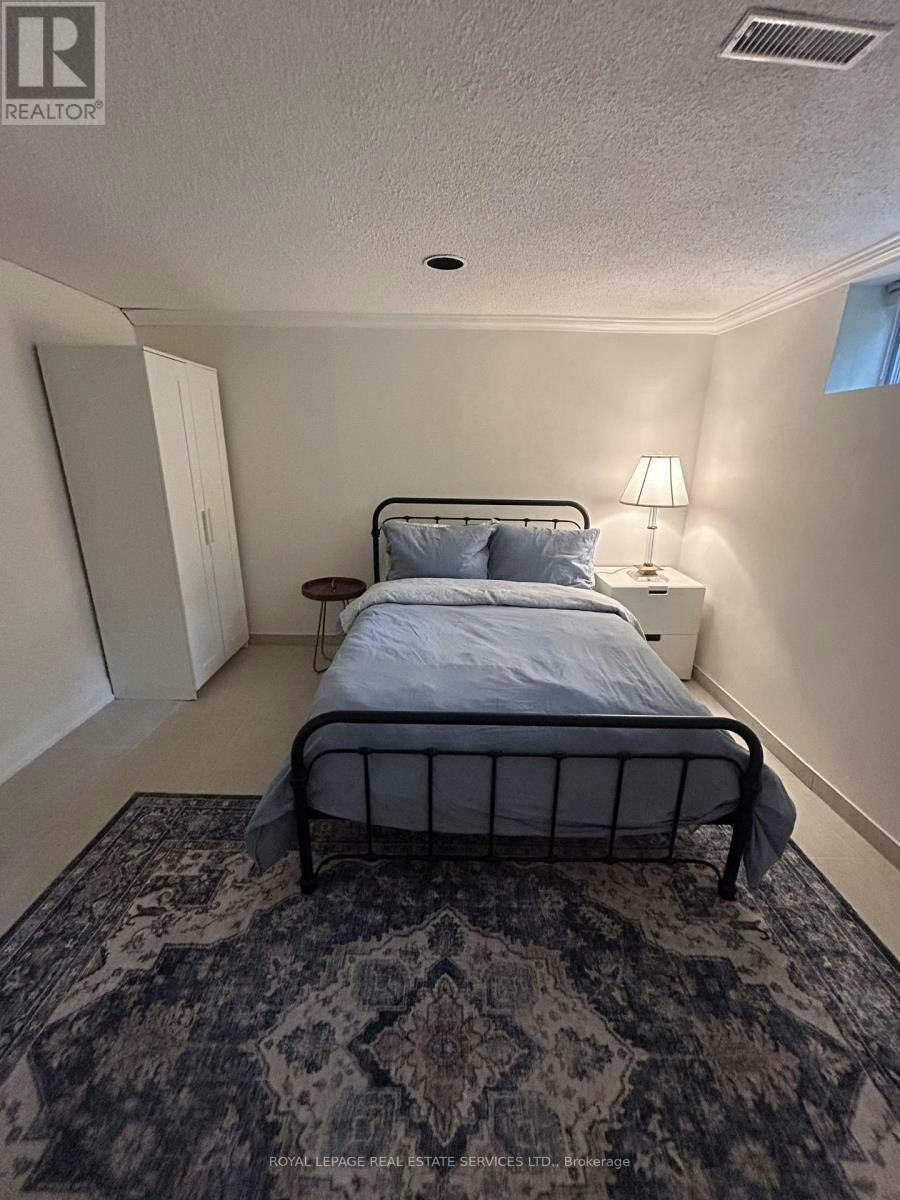 LOWER-17 Longfield Road, Toronto, ON, M9B 3E8 - 5