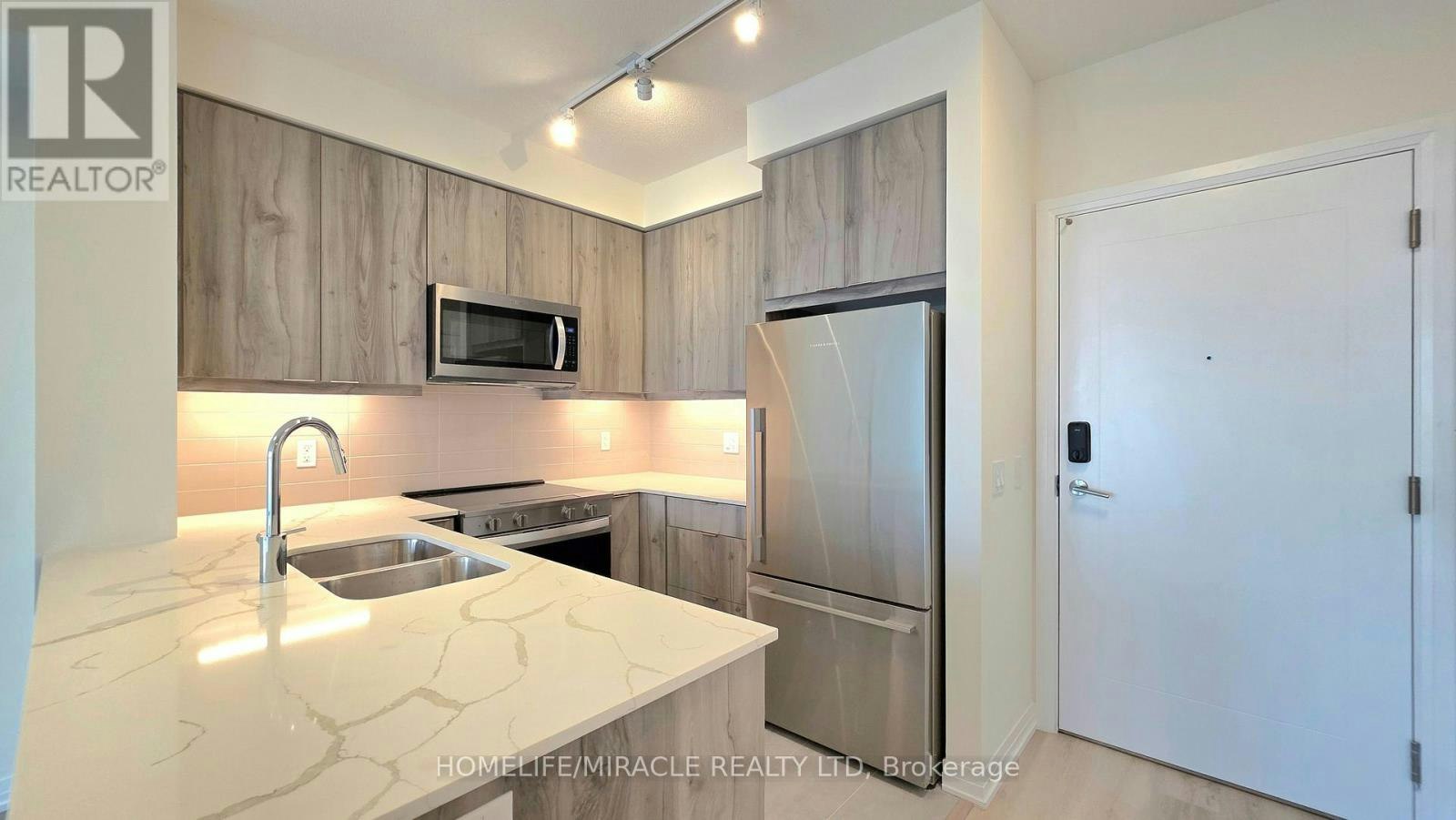3302-15 Watergarden Drive, Mississauga, ON, L5R 0H4 - 9