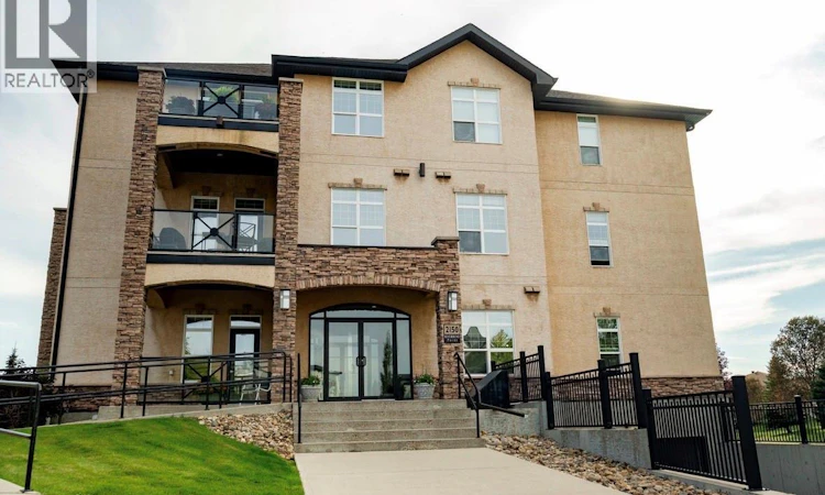 211-2150 Heseltine Road