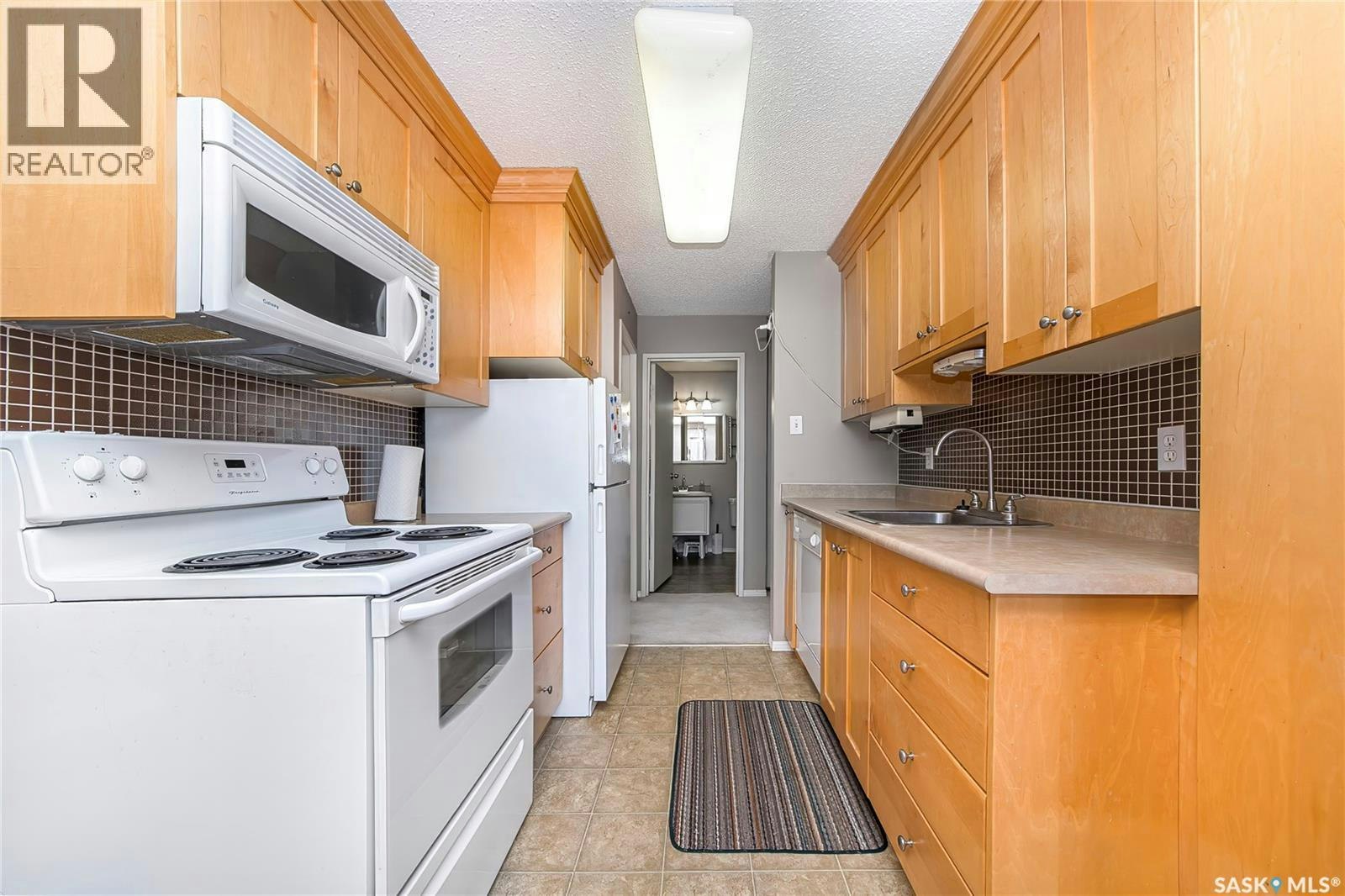 109-111 Wedge Road, Saskatoon, SK, S7L 6S8