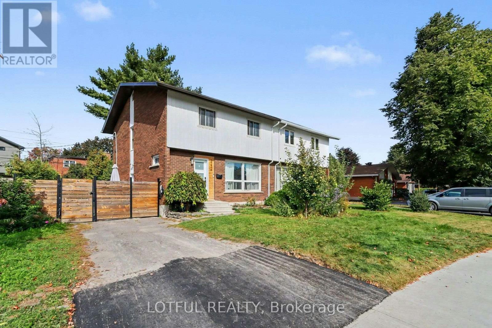 2226 Saunderson Drive, Ottawa, ON, K1G 2G4 - 3