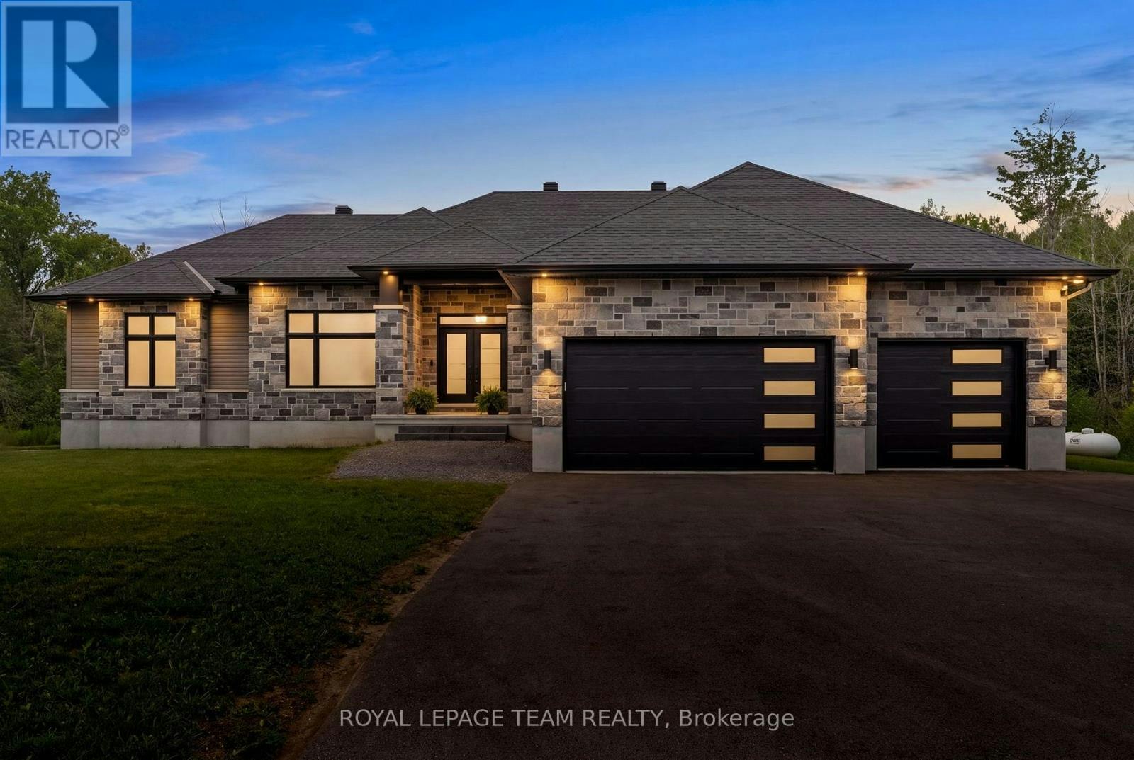 176 Country Meadow Drive, Ottawa, ON, K0A 1L0