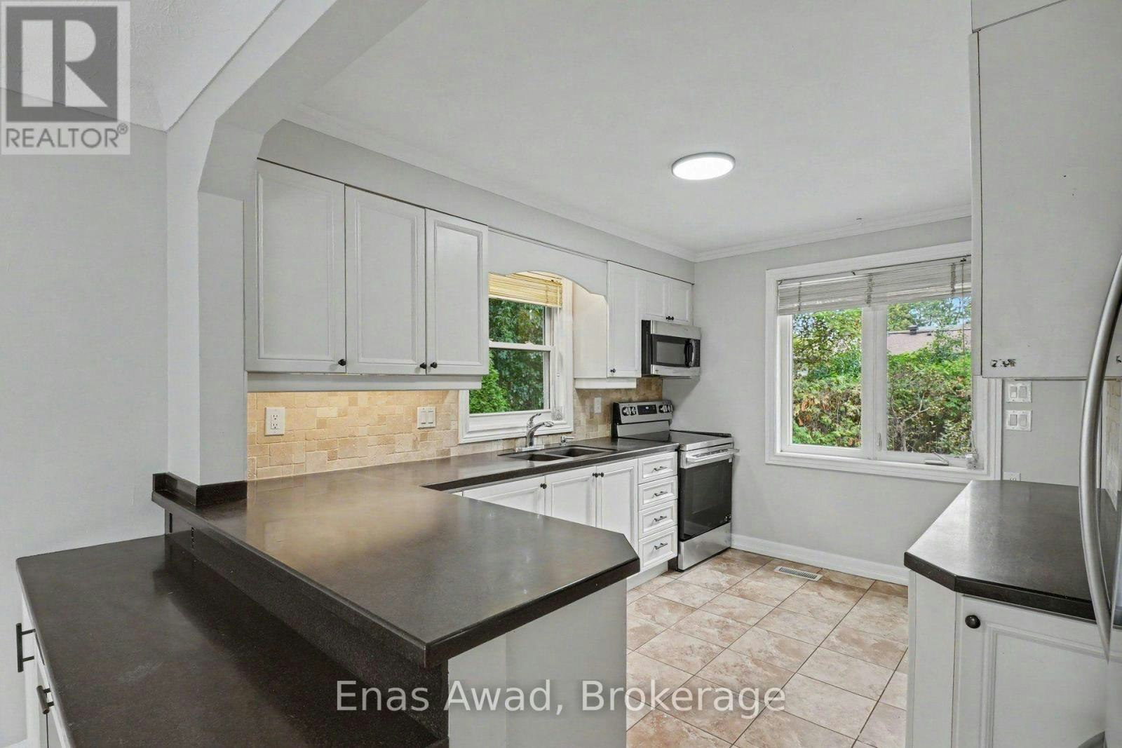 23 Meadowlands Drive W, Ottawa, ON, K2G 2R3 - 5
