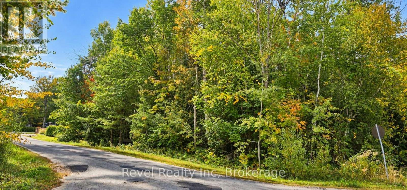 23 Louis Avenue, Tiny, ON, L0L 2J0