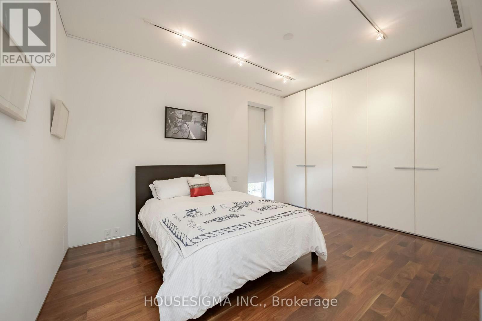 11 Bishop Street, Toronto, ON, M5R 1N3 - 28