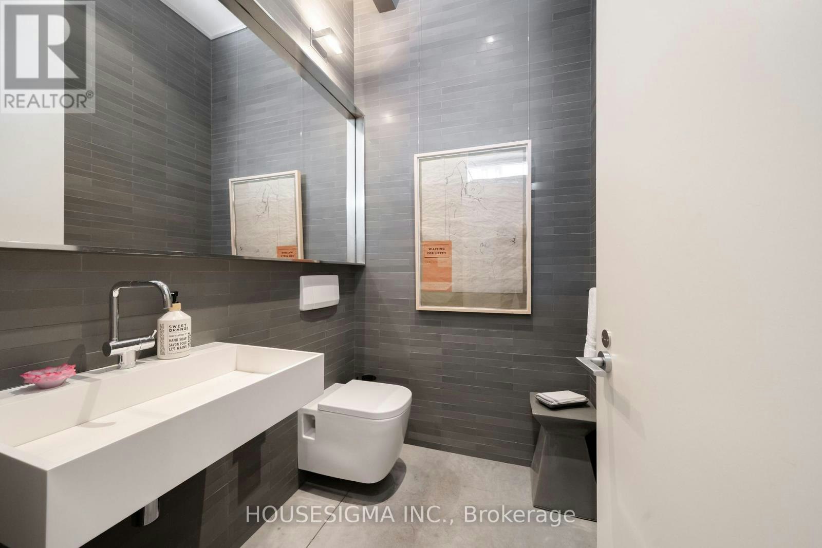 11 Bishop Street, Toronto, ON, M5R 1N3 - 9