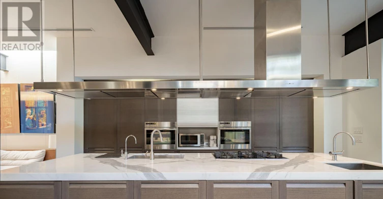 11 Bishop Street, Toronto, ON, M5R 1N3 - 10