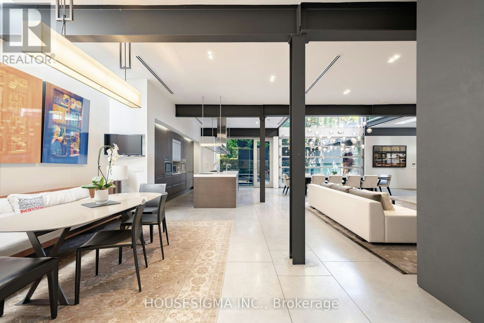 11 Bishop Street, Toronto, ON, M5R 1N3 - 11