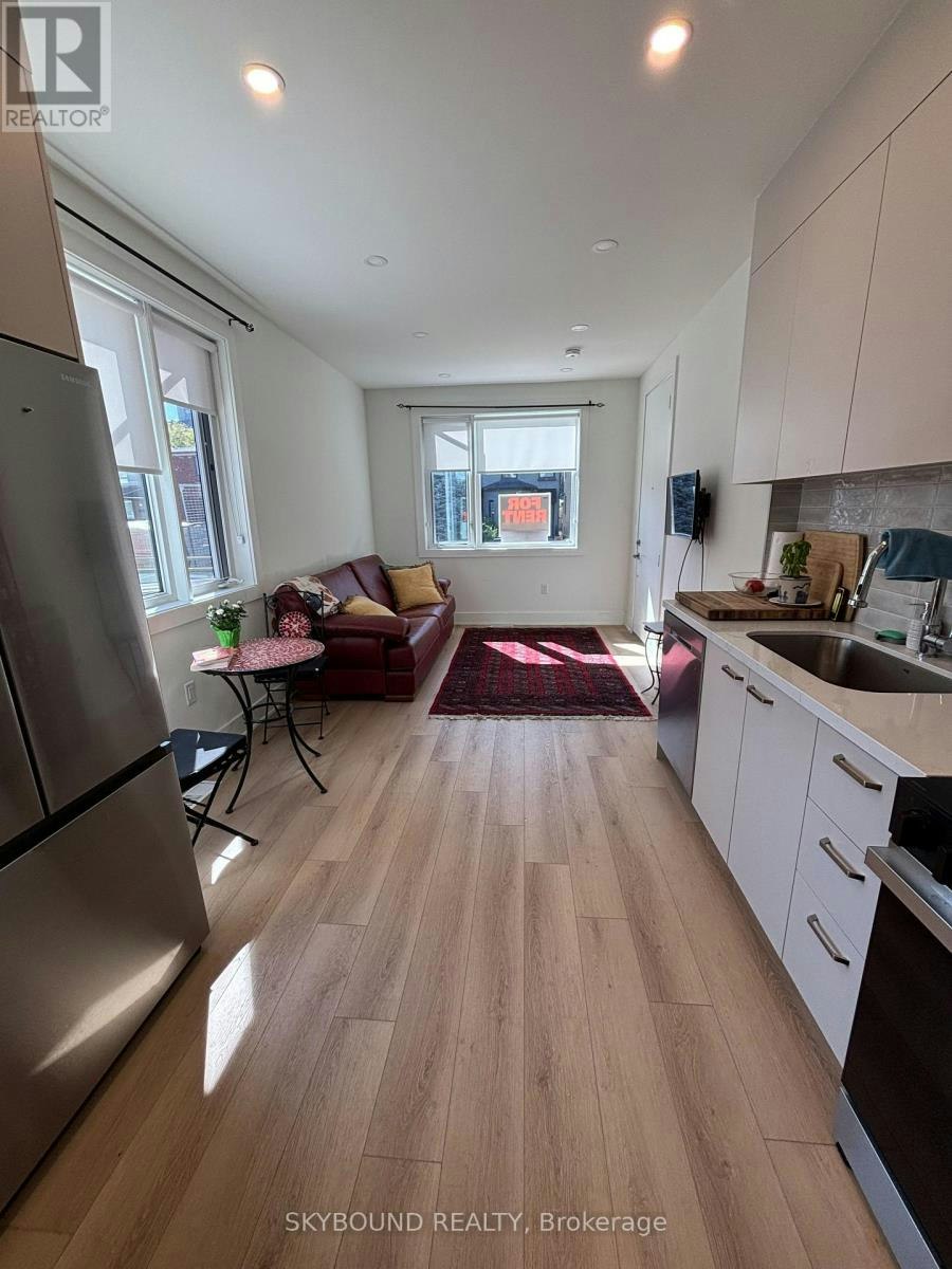 2B-45 Bellevue Avenue, Toronto, ON, M5T 2N5 - 4
