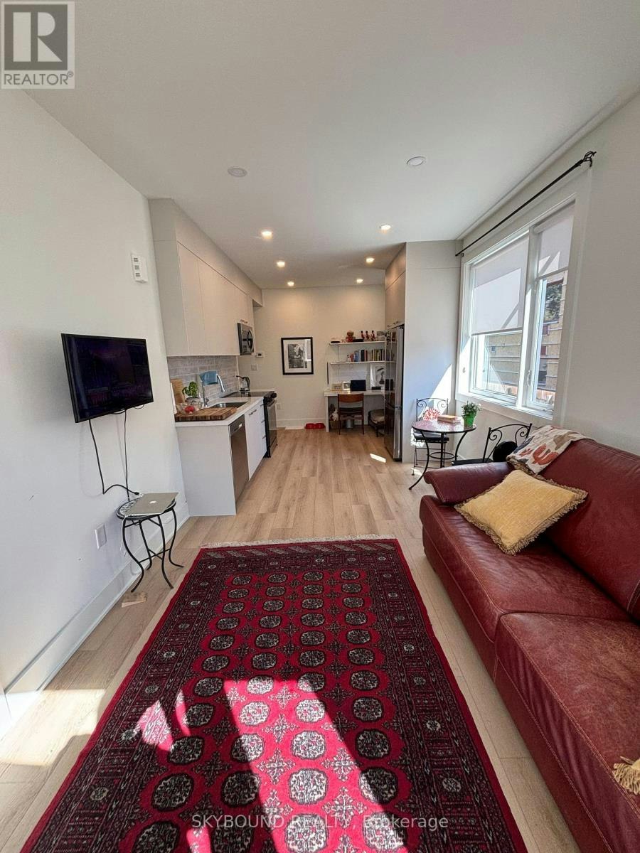 2B-45 Bellevue Avenue, Toronto, ON, M5T 2N5 - 6