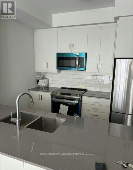 TH177-151 Honeycrisp Crescent, Vaughan, ON, L4K 0N6 4
