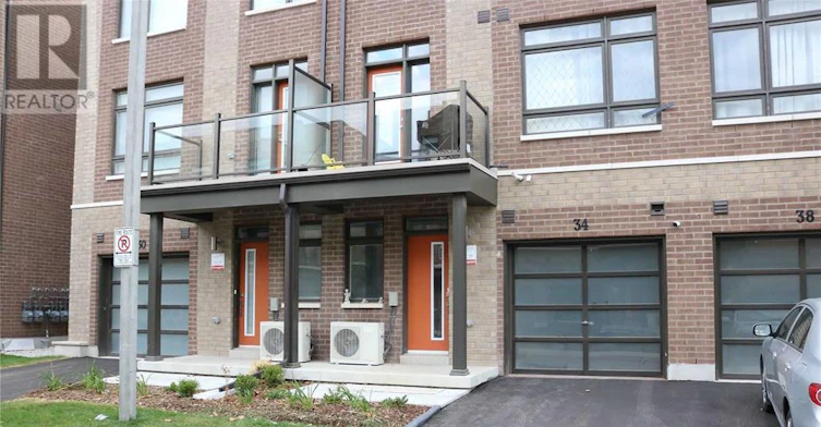 34 Engel Street E, Vaughan, ON, L4L 0G9