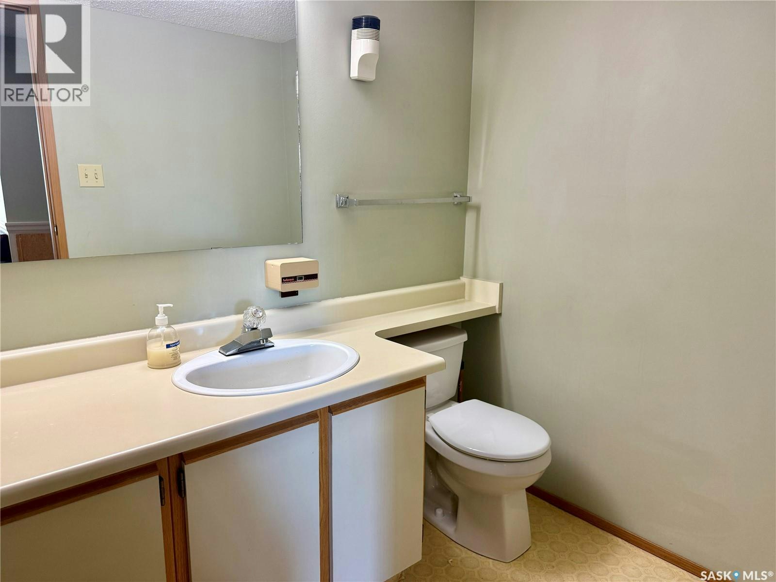 305-525 5th Avenue N, Saskatoon, SK, S7K 2R1