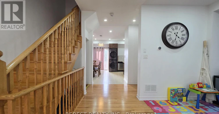 18 Aspen Hill Road, Brampton, ON, L6Y 6E3 - 11