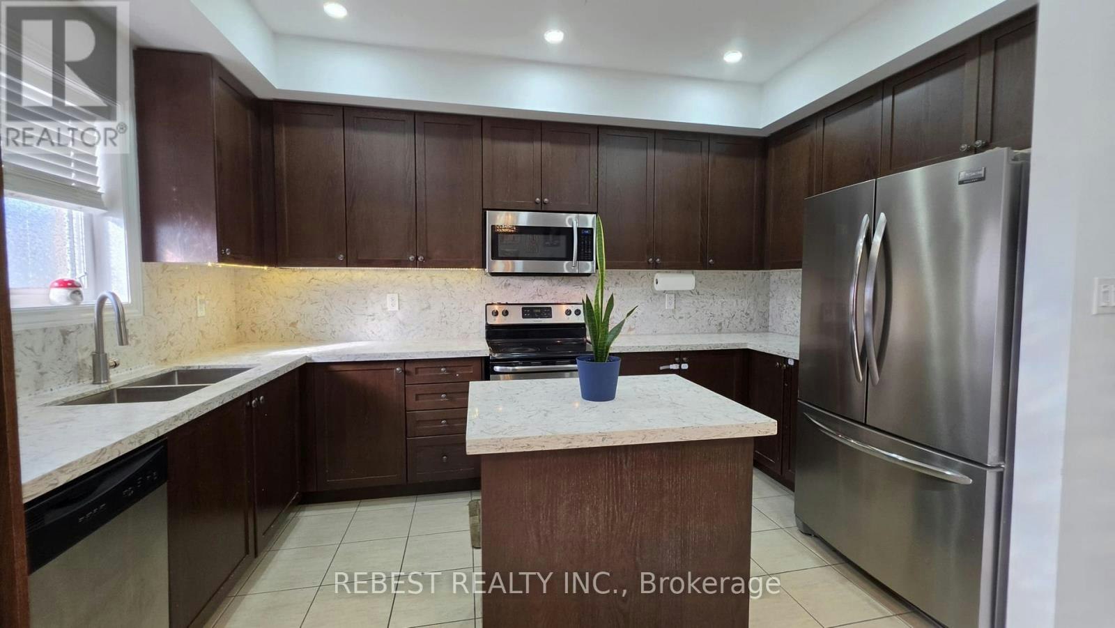 18 Aspen Hill Road, Brampton, ON, L6Y 6E3 - 12