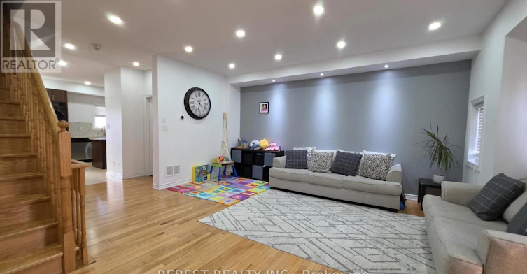 18 Aspen Hill Road, Brampton, ON, L6Y 6E3 - 8