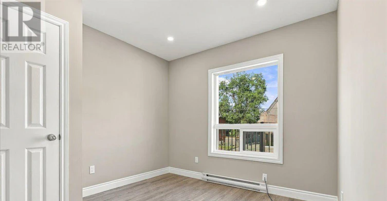 UPPER-17 Eby Street S, Kitchener, ON, N2G 3K6 - 2