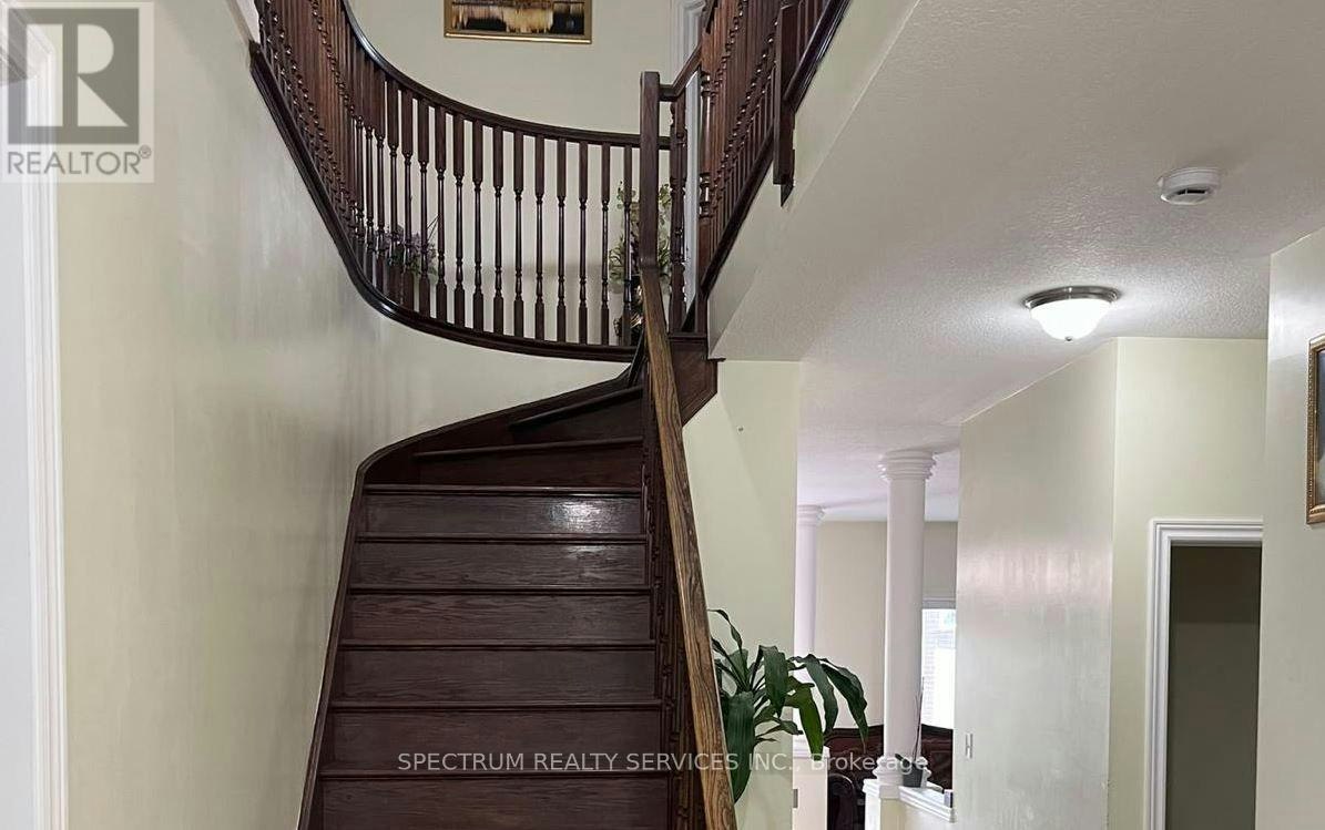 84 Blue Mountain Drive, Hamilton, ON, L0R 1P0 - 2