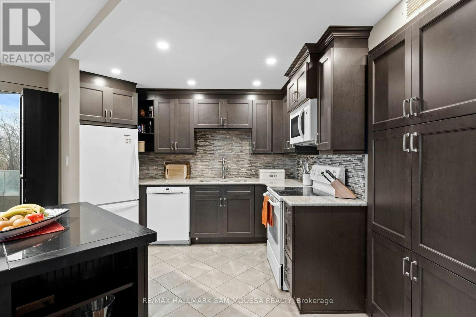 504-3105 Carling Avenue, Ottawa, ON, K2H 5A6 - 11