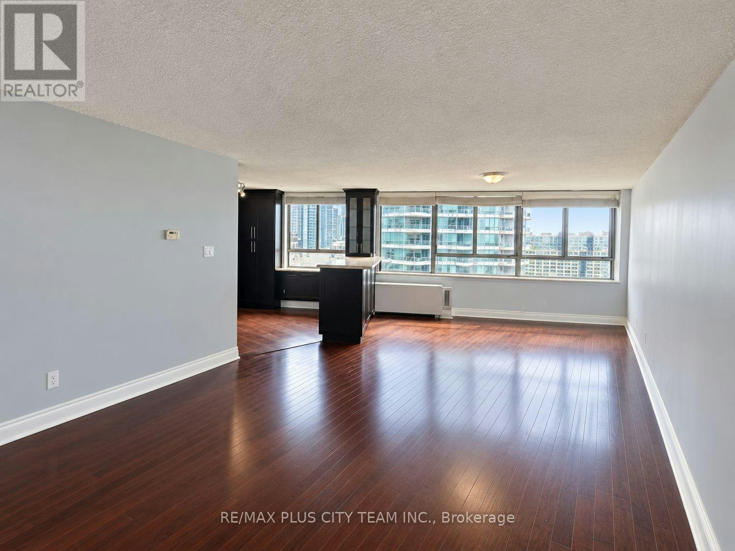 1506-250 Queens Quay W, Toronto, ON, M5J 2N3 - 2