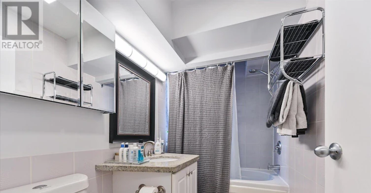 2ND FLR-400 Summerhill Avenue, Toronto, ON, M4W 2E4 - 11