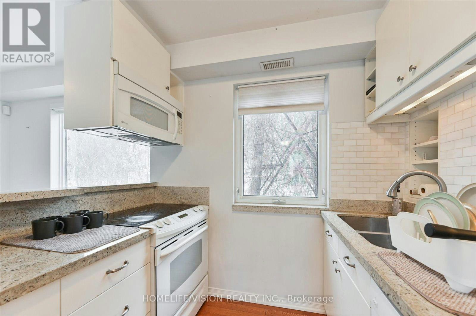 2ND FLR-400 Summerhill Avenue, Toronto, ON, M4W 2E4 - 7