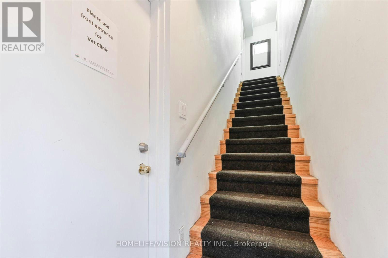 2ND FLR-400 Summerhill Avenue, Toronto, ON, M4W 2E4 - 15