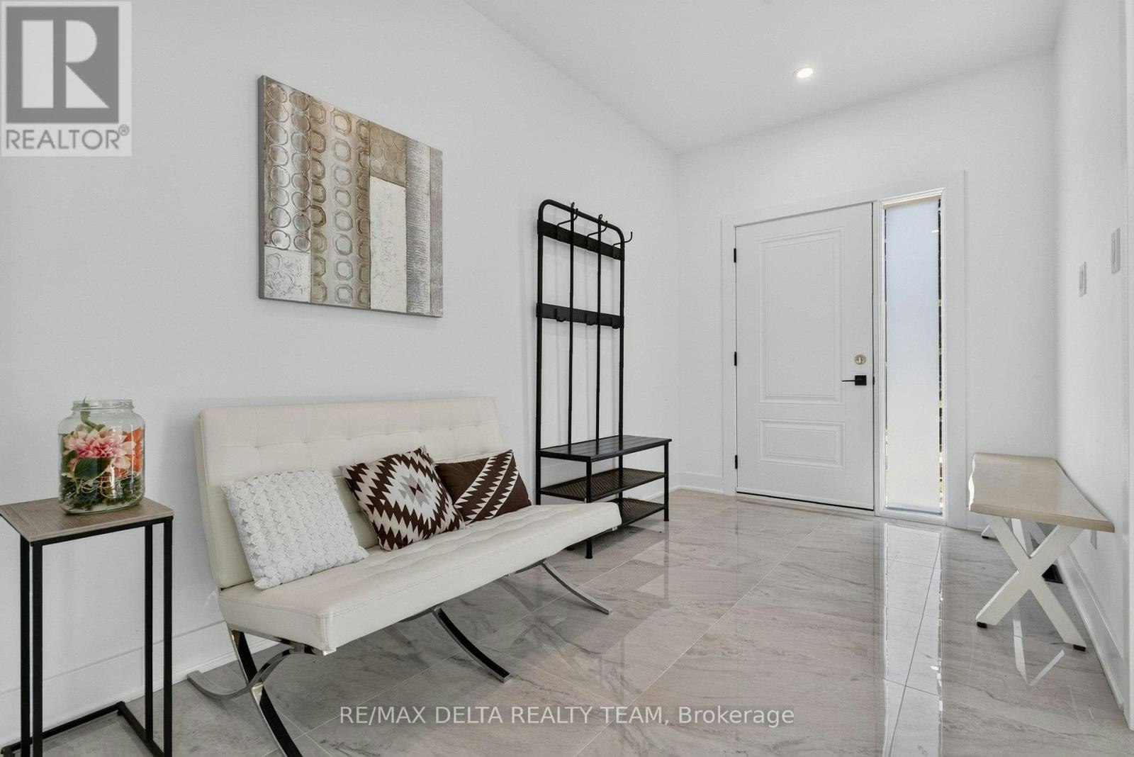 45 St Claire Avenue, Ottawa, ON, K2G 2A1 - 5