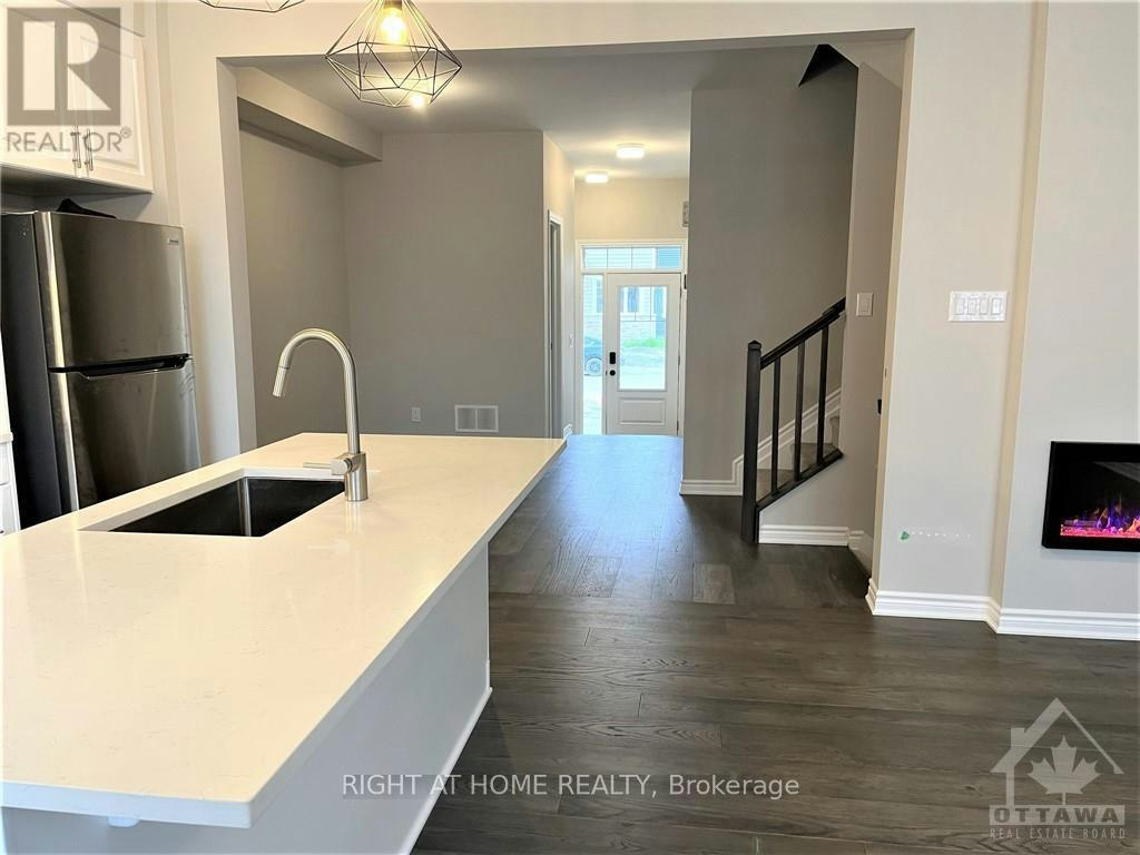 681 Allied Mews, Ottawa, ON, K2S 2Z6 - 9