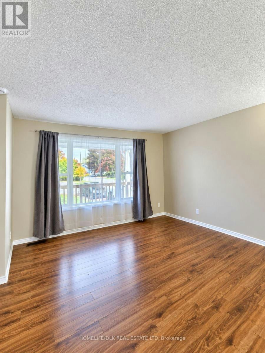 8 Carman Court, Iroquois, ON, K0E 1K0 - 3