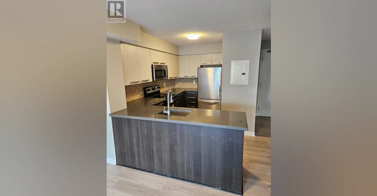 709-11 St Joseph Street, Toronto, ON, M4Y 3G4 - 3