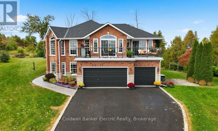 102 Hampton Crescent