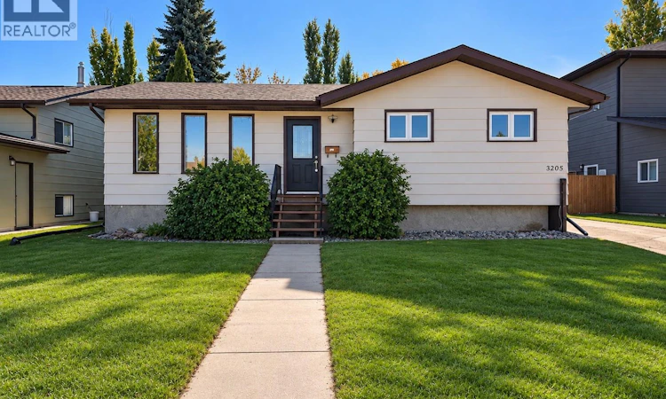 3205 Bliss Crescent