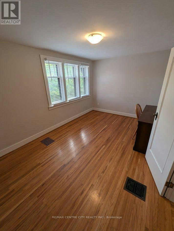 17 Clenray Place, London, ON, N6A 3Y9 - 18
